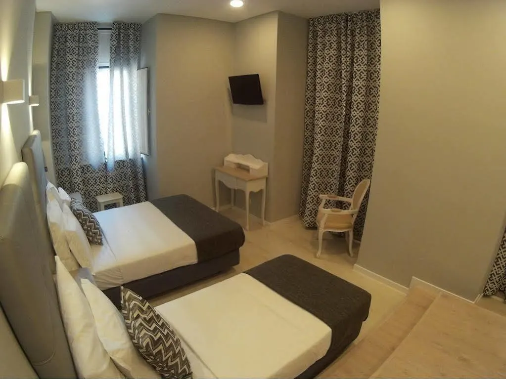 Guest house Pensao Estacao Central Lisbon