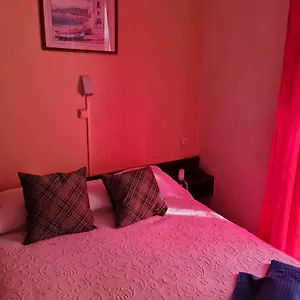 Pensao Residencial Flor Dos Cavaleiros Vendégház
